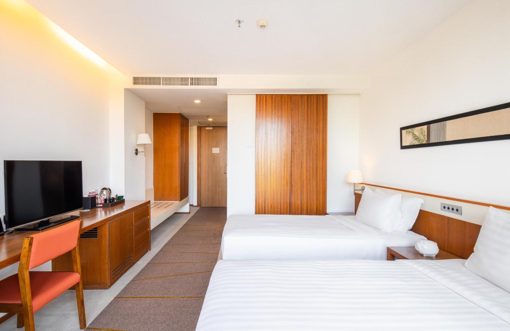 Eastin Tan Hotel Чиангмай Экстерьер фото