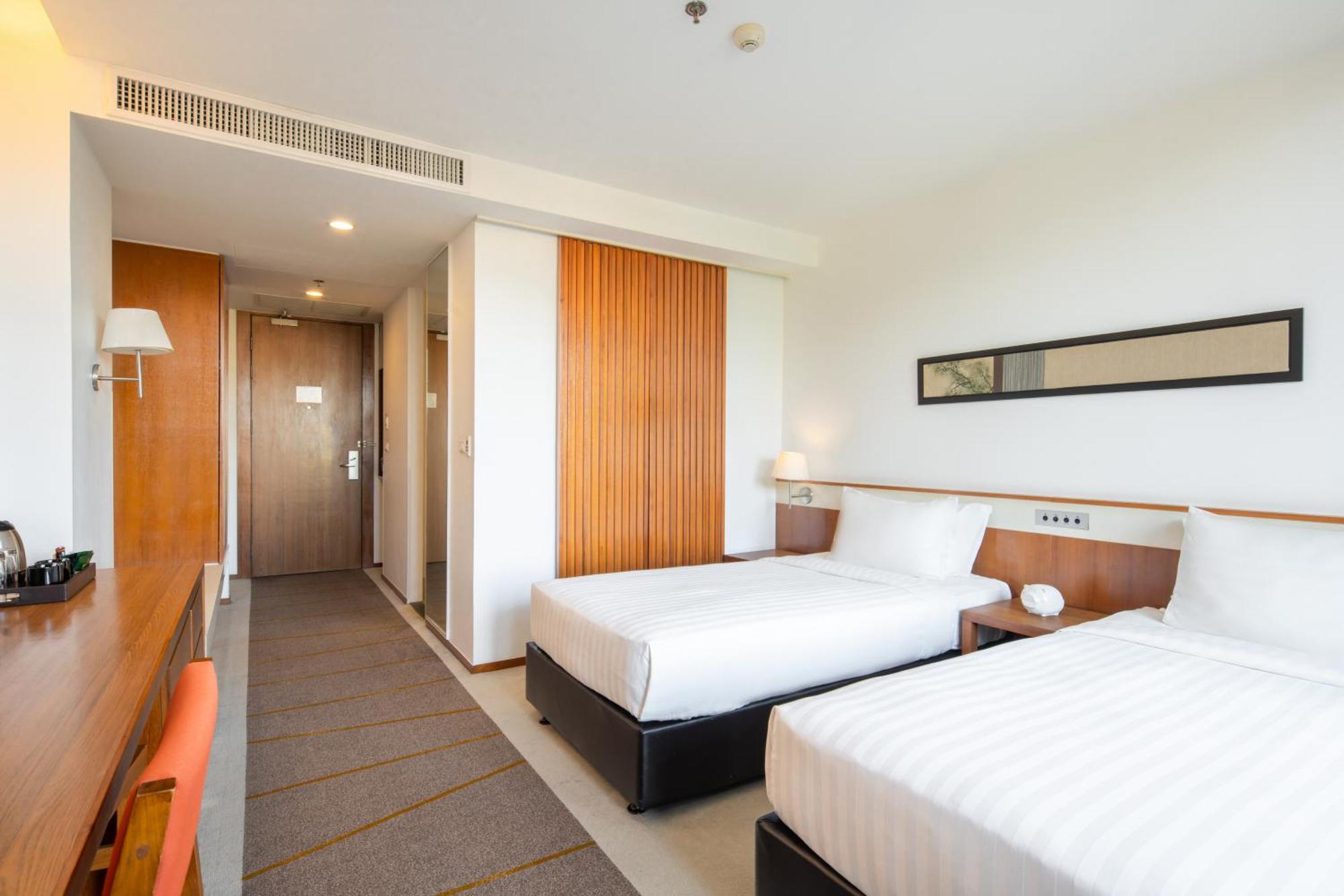 Eastin Tan Hotel Чиангмай Экстерьер фото